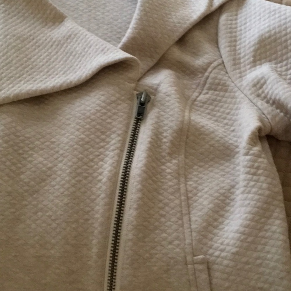 Jacket - Picture 4 of 4